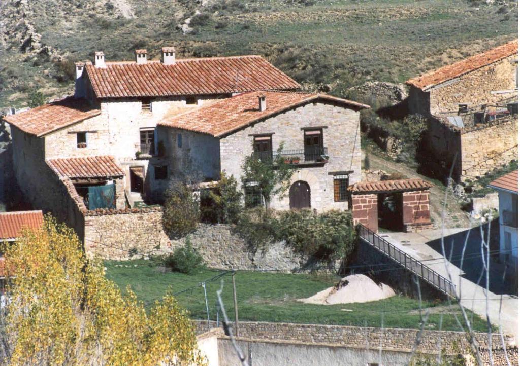 Ferienwohnung Casa Elpatiodelmaestrazgo Villarroya de los Pinares Exterior foto